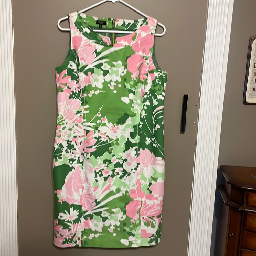 Ladies dress